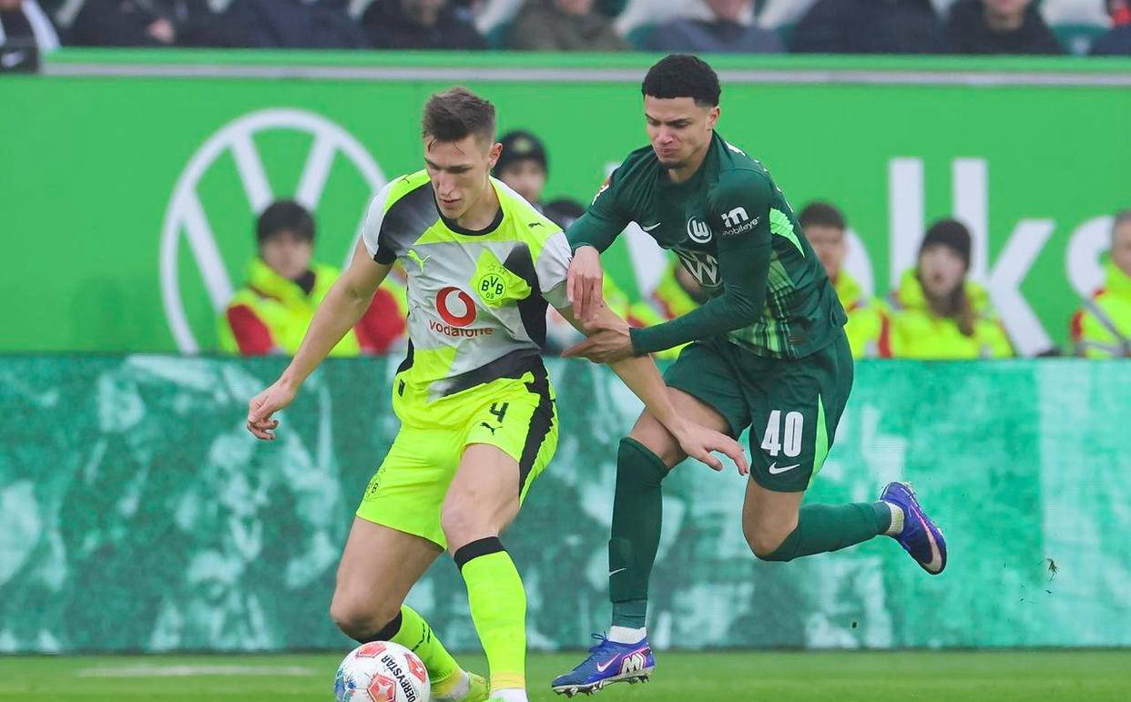 德甲最新积分榜更新：多特蒙德强势逼近拜仁，争冠形势愈加激烈